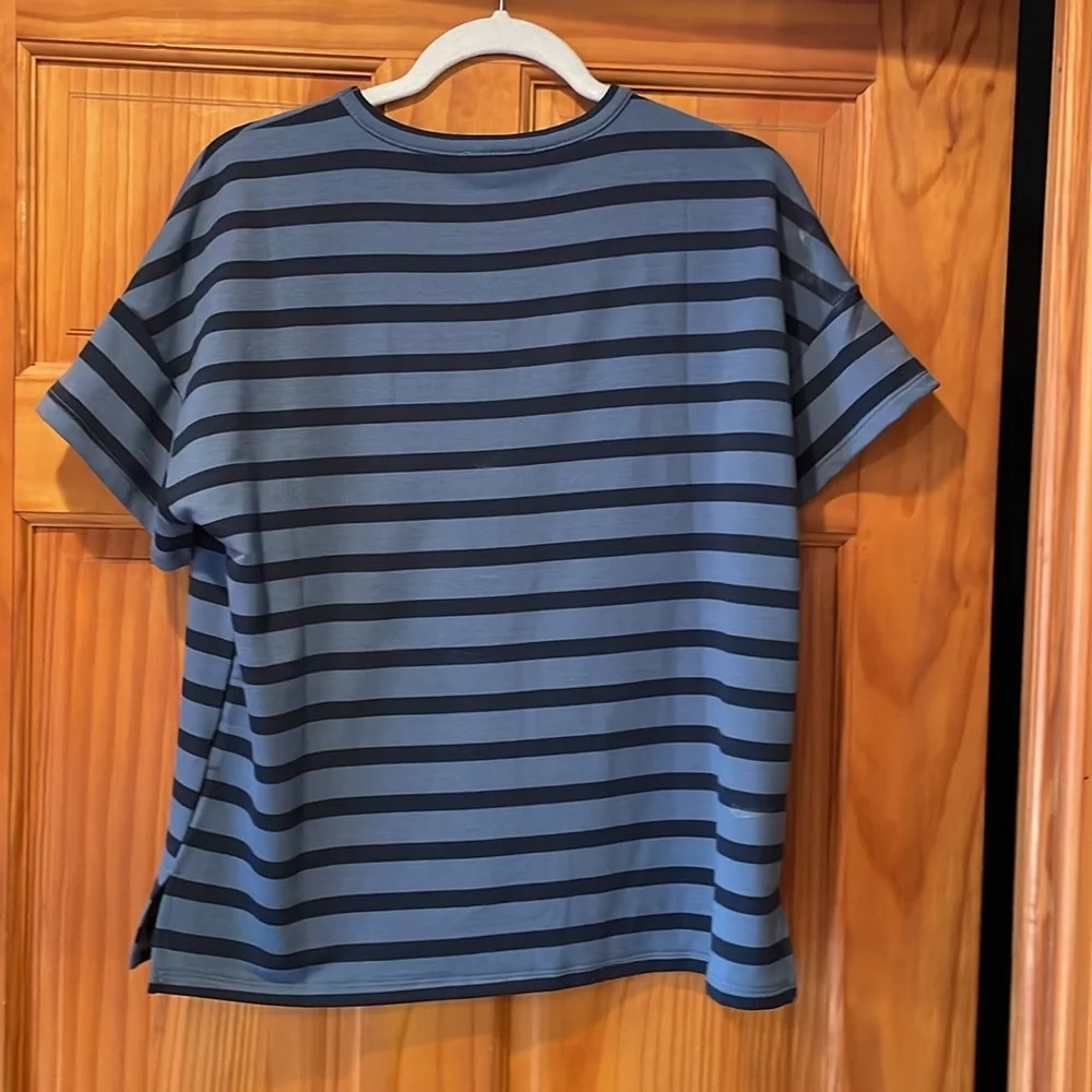 Cable & Gauge Navy and Light Blue Striped Top - Picture 4 of 6
